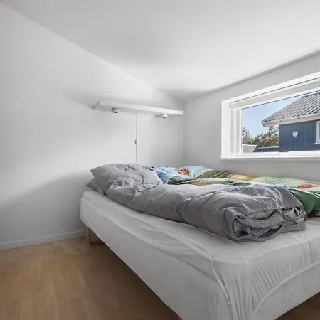 Svante - 300m From The Sea By Interhome